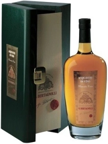 Граппа Acquavite di vino Moscato Rosa, 7 лет, 0.7 л