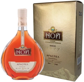 Коньяк Араспел, Ной, 3 года, 0.7 л (п/у)