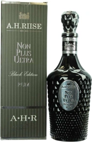 Ром Non Plus Ultra Black Edition, A.H. Riise, 33 года, 0.7 л (п/у)