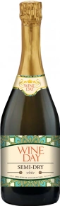 Игристое вино White Semi-Dry, Wine Day, 0.75 л